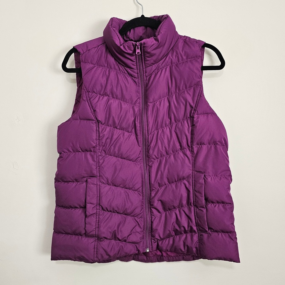 Lands End Womens Purple Quilted Puffer Vest Size Medium Stand Collar Zip Up